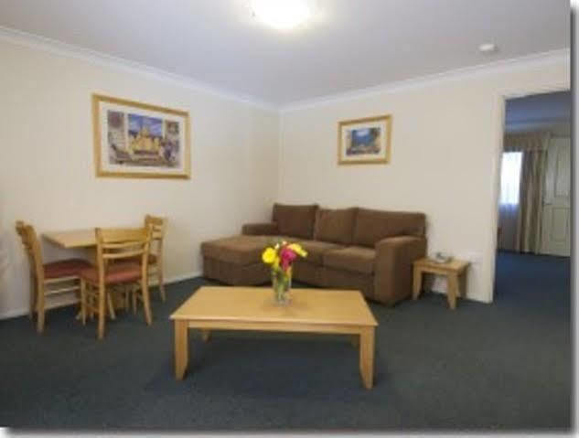 Villa Nova Motel Тувумба Экстерьер фото